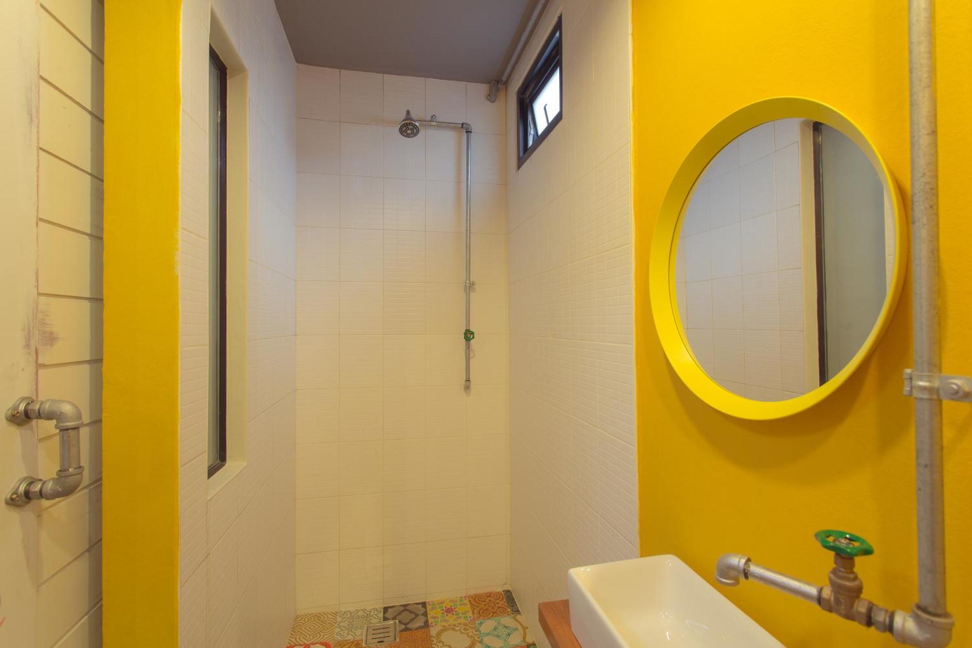Bloo Hostel Phuket Exterior foto