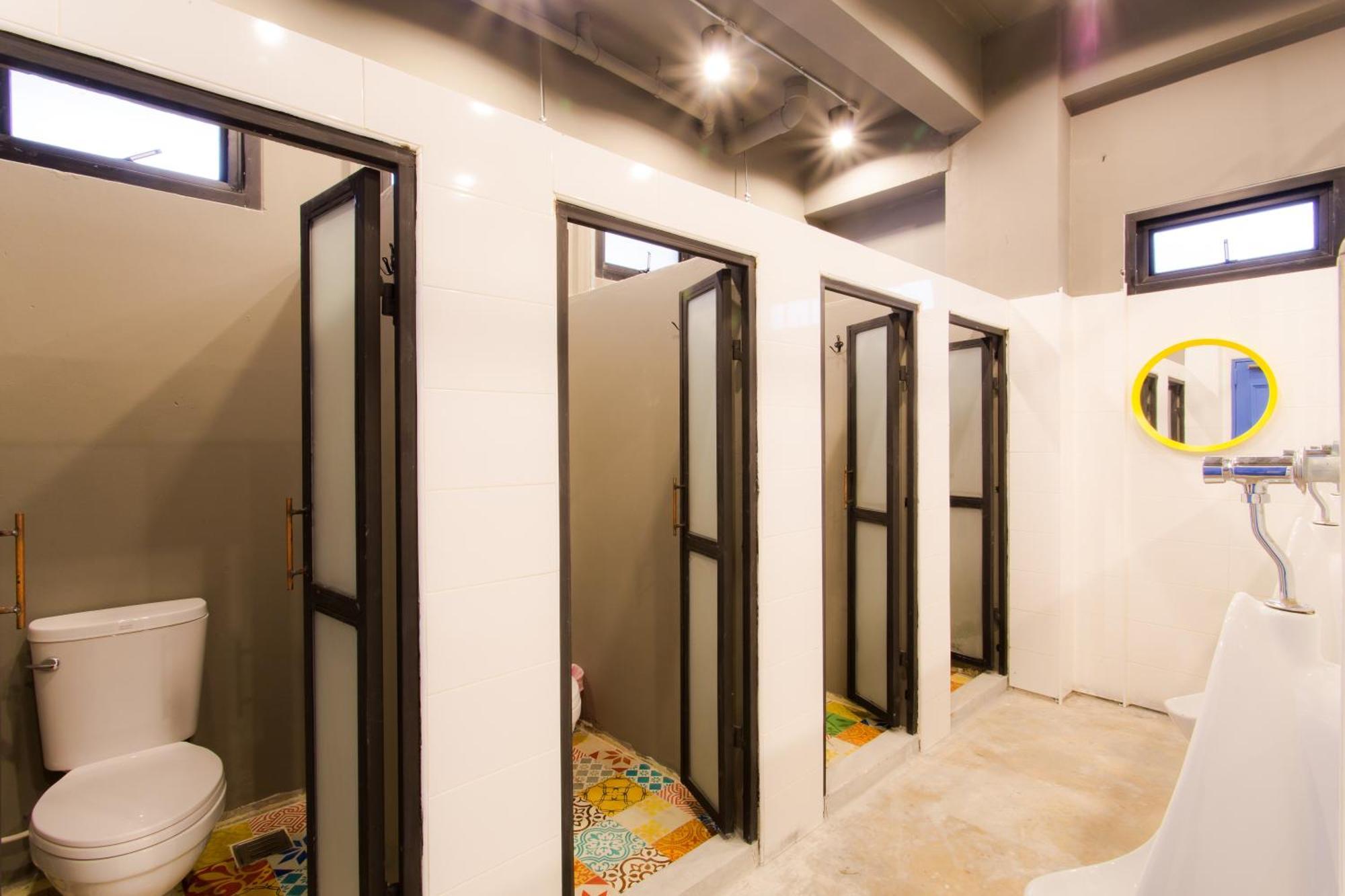 Bloo Hostel Phuket Exterior foto